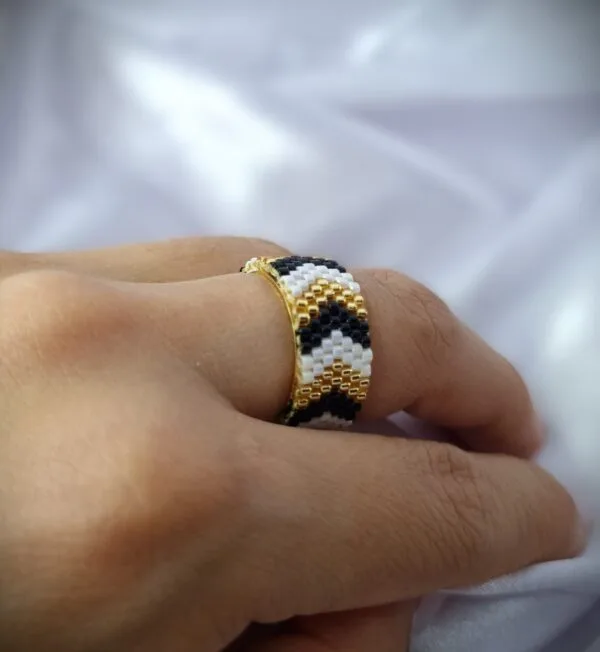 anillo oro nocturno