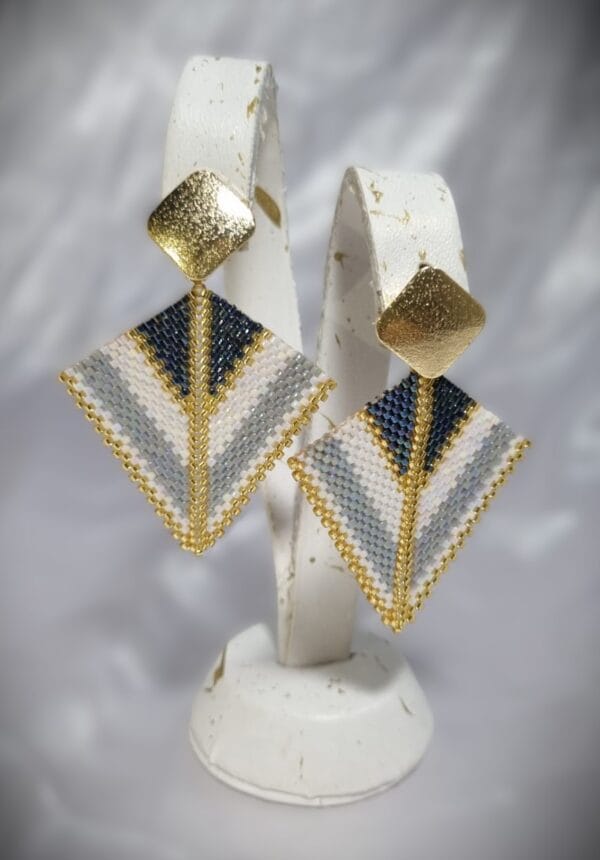 aretes griselda